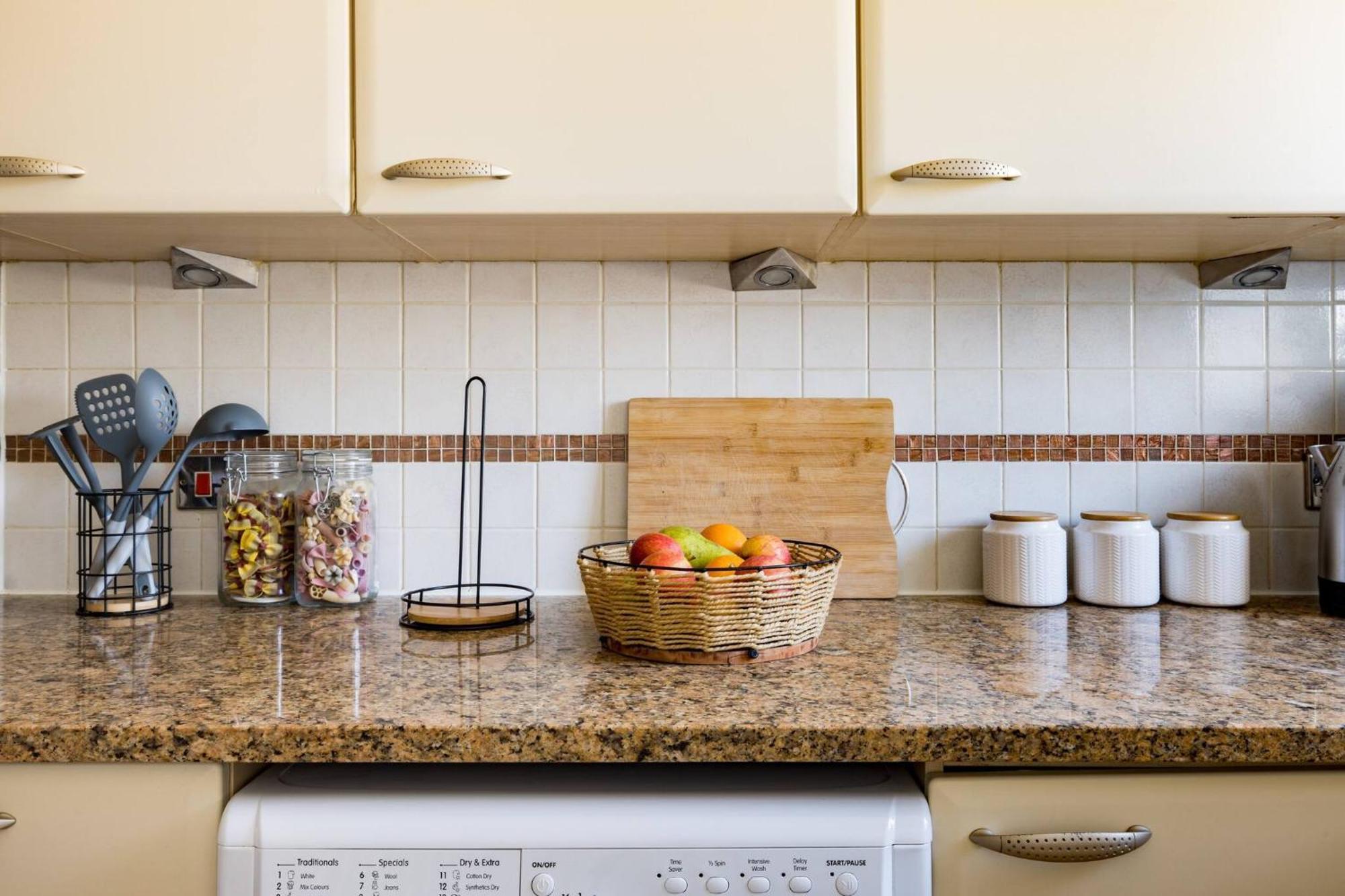 Wild Roses Service Apartments - East India ลอนดอน ภายนอก รูปภาพ
